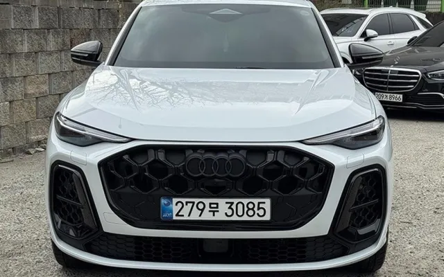 인천중고차시세보기 Q5 (80A) 40 TDI 콰트로 S-라인 블랙 에디션 매물 사진 12 - 2025/07 16,295km