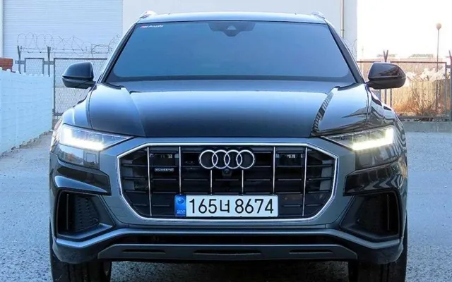인천중고차시세보기 Q8 45 TDI 콰트로 프리미엄 매물 사진 8 - 2022/01 67,310km